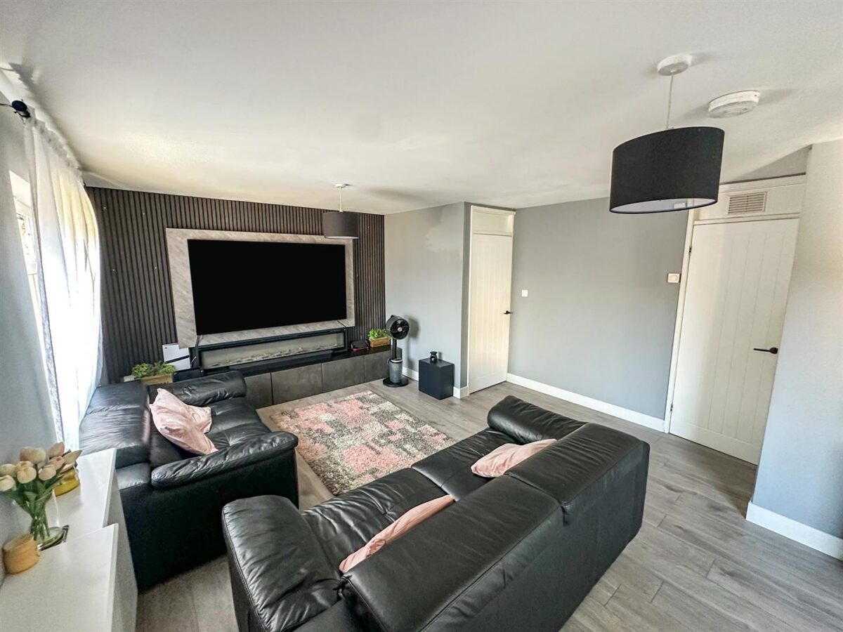 Ripley Walk, Corby