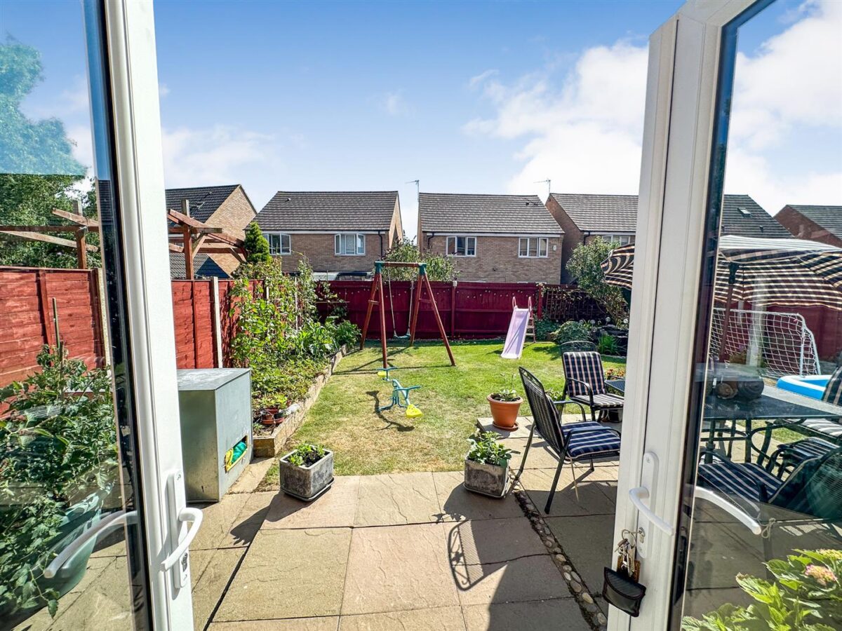 Lyveden Way, Corby, North Northamptonshire, N