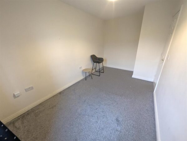 Farnborough Close, Corby