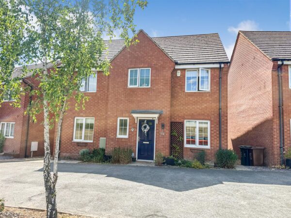 Lyveden Way, Corby