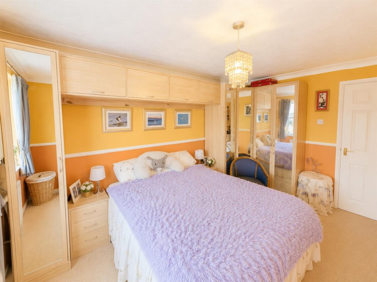 Applegarth Close, Corby