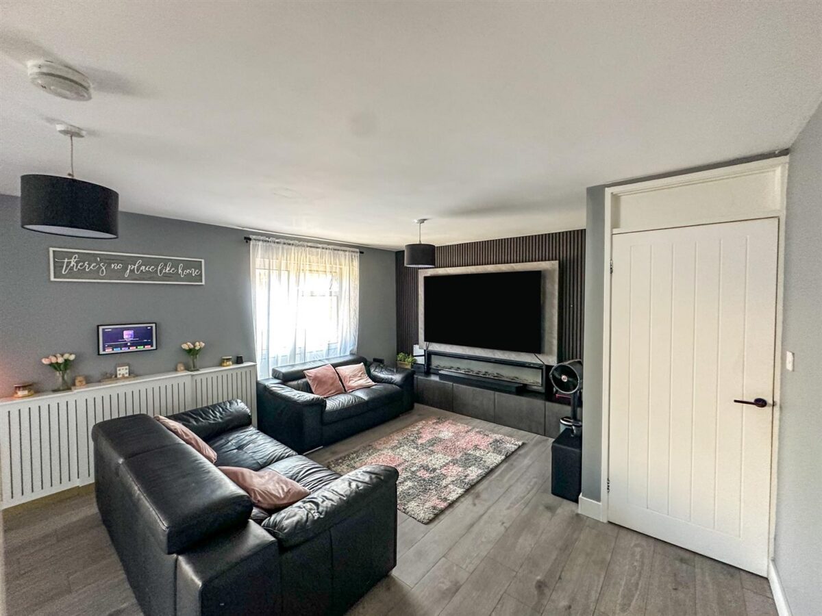 Ripley Walk, Corby