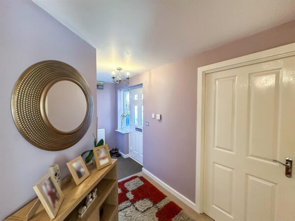 Lyveden Way, Corby, North Northamptonshire, N