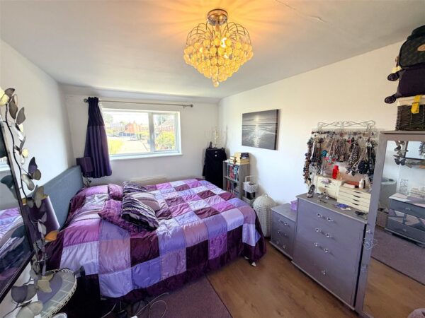 Cransley Gardens, Corby