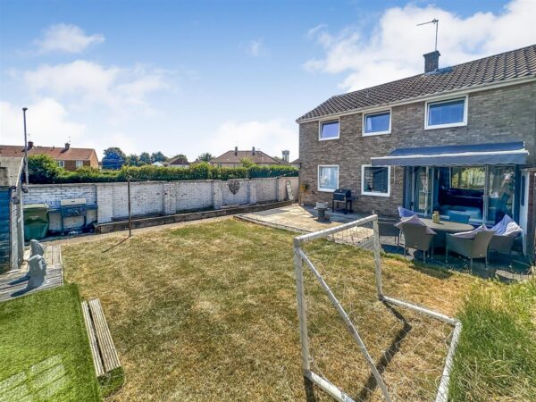 Thurso Walk, Corby
