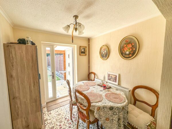 James Watt Avenue, Corby
