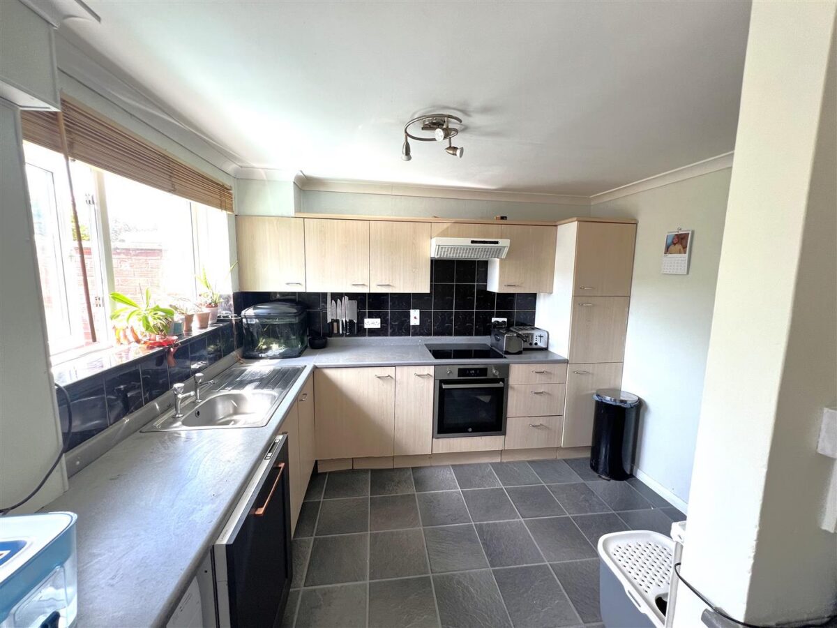 Grendon Avenue, Corby