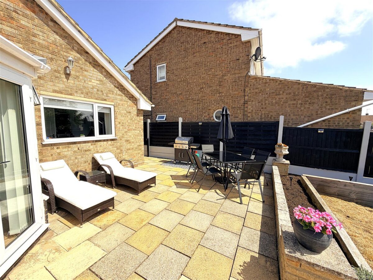 The Lawns, Corby