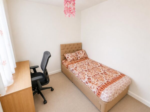Outfield Close, Great Oakley, Corby