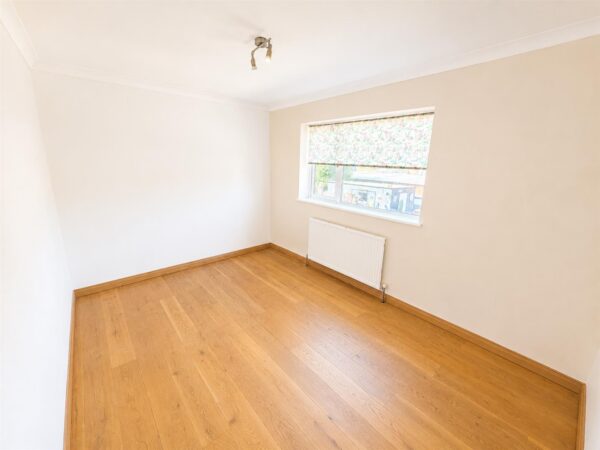 Helmsley Way, Corby