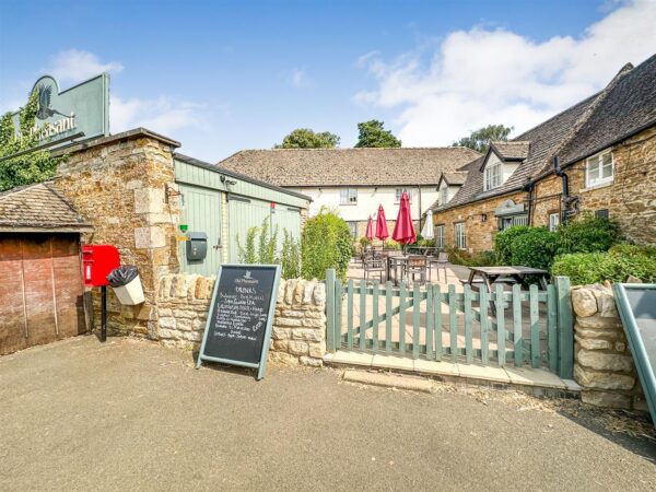 Main Road, Glaston, Oakham