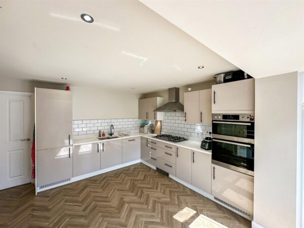 Leys Close, Corby
