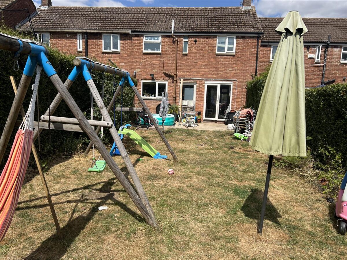 Grendon Avenue, Corby