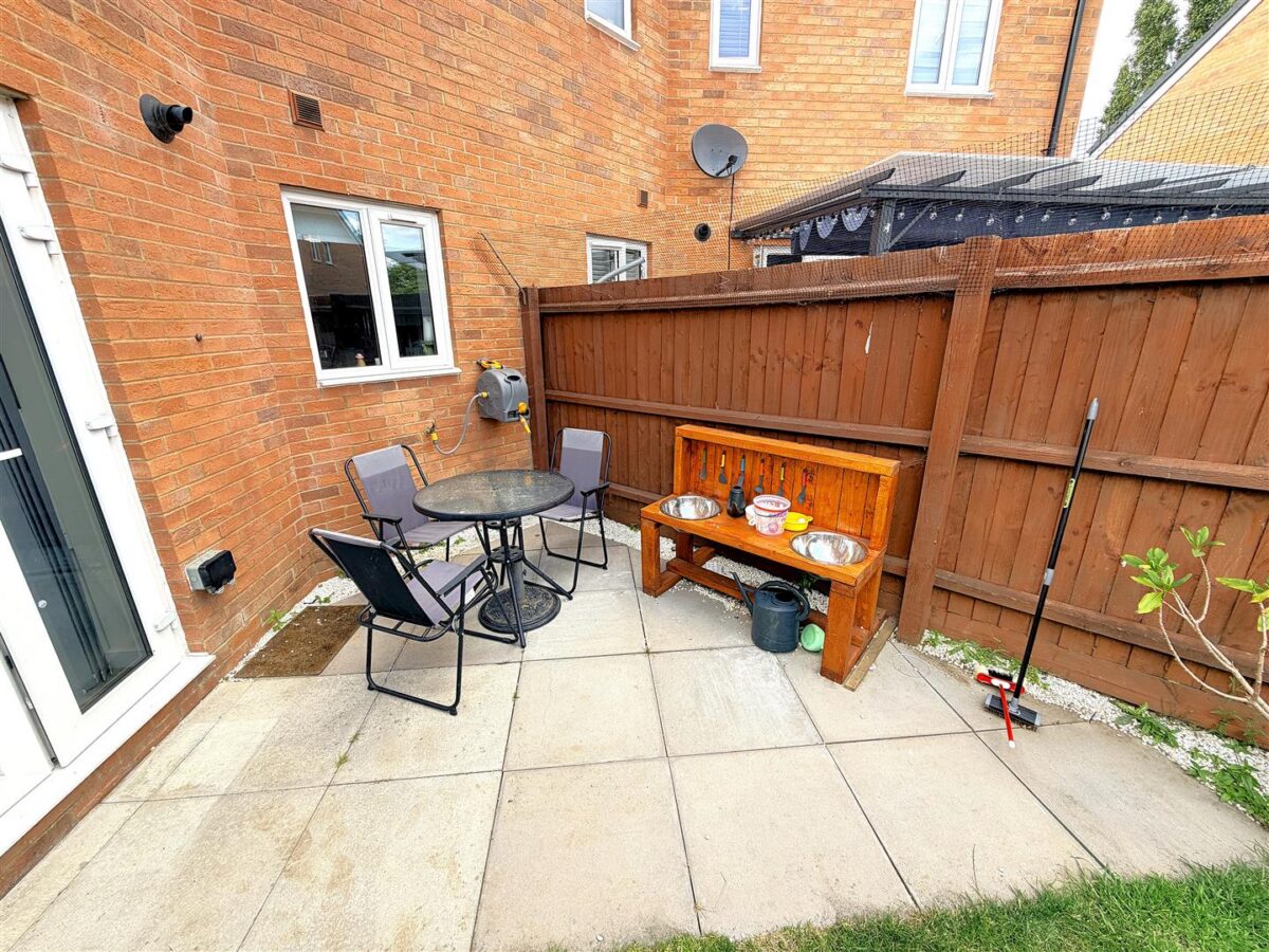 Acorn Way, Corby
