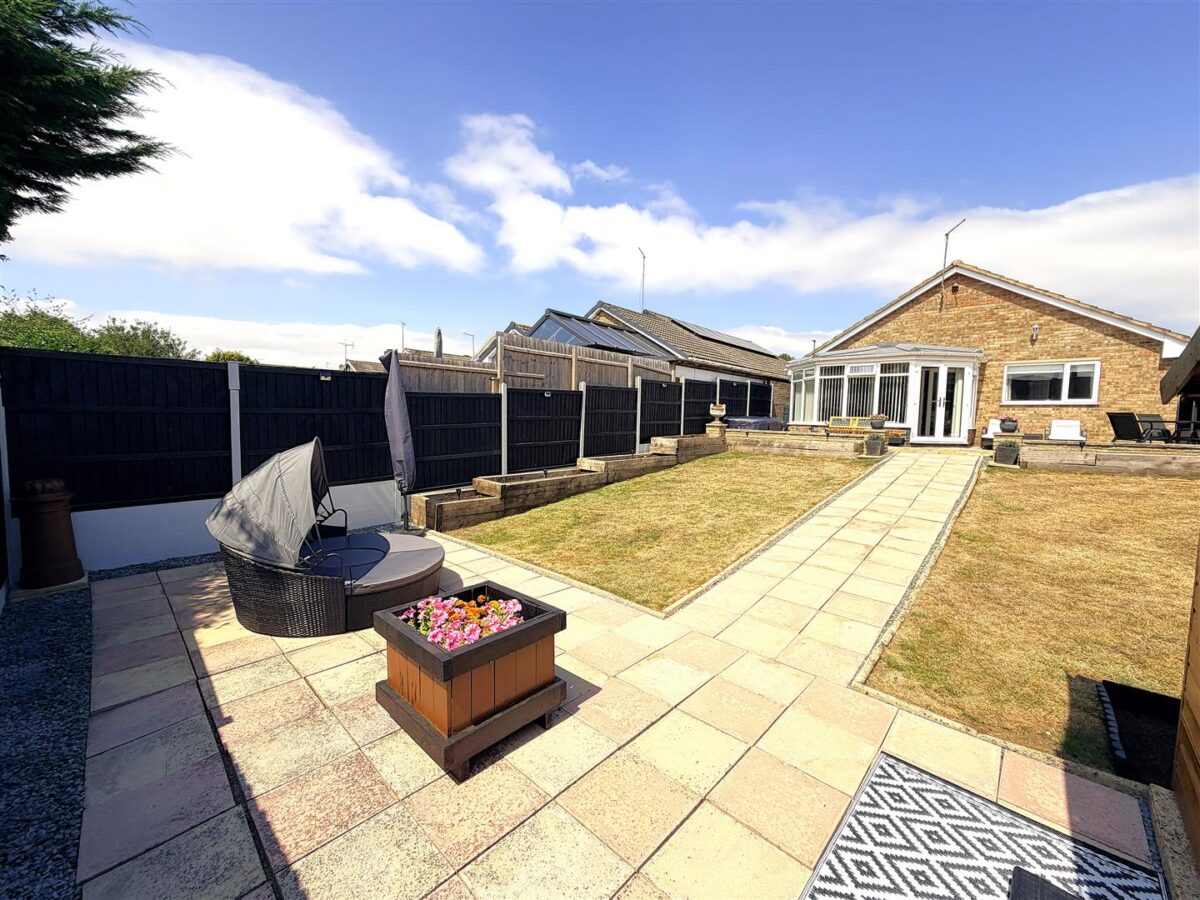 The Lawns, Corby