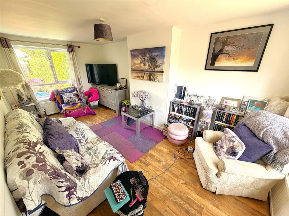Cransley Gardens, Corby