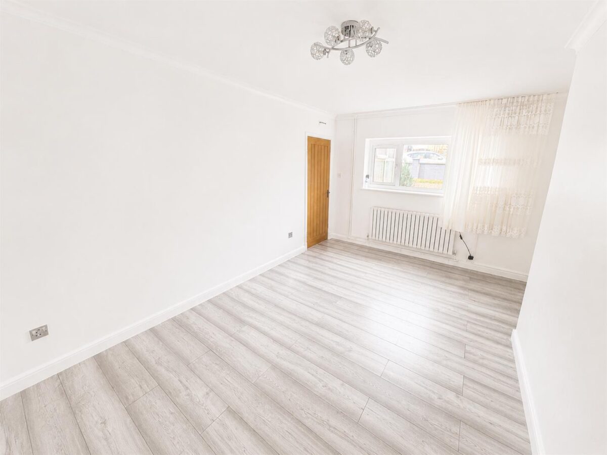 Oakley Road, Corby