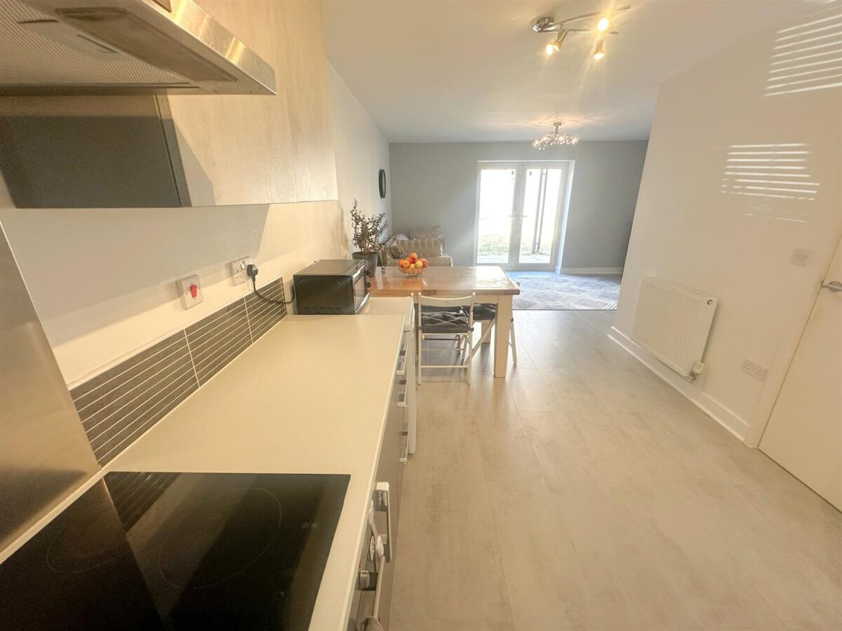 Regal Close, Corby