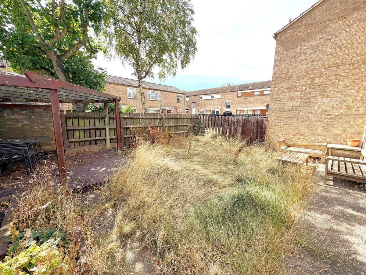 Lerwick Way, Corby