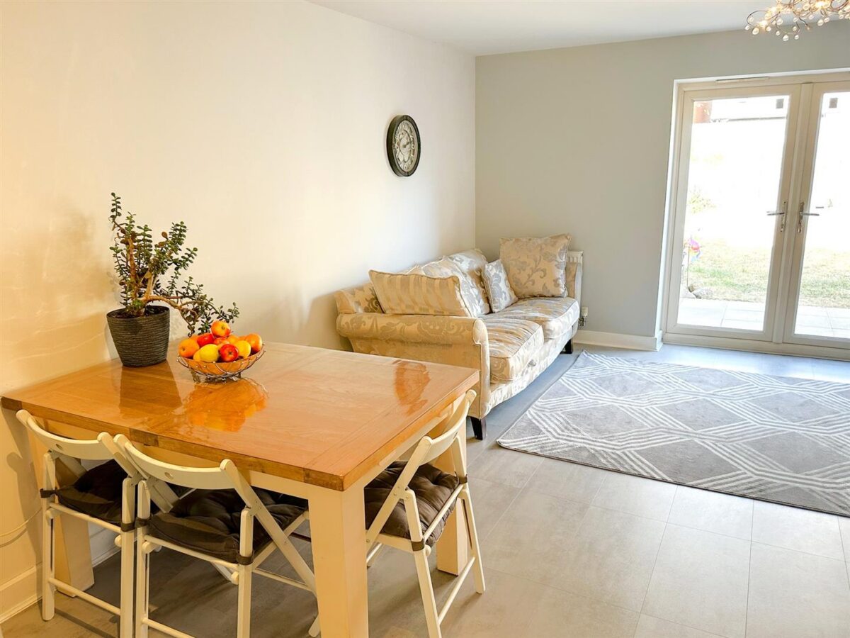 Regal Close, Corby