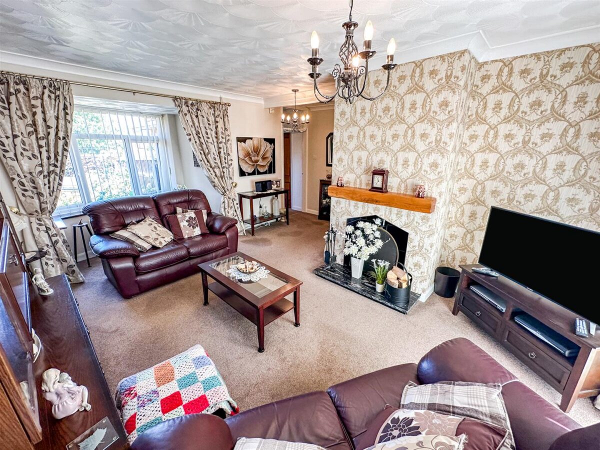 Capell Gardens, Corby