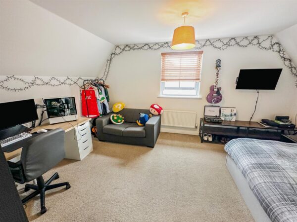 Courteenhall Drive, Corby