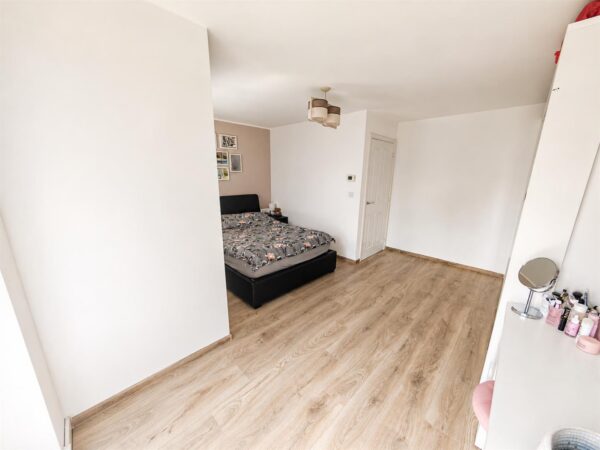Barra Walk, Corby