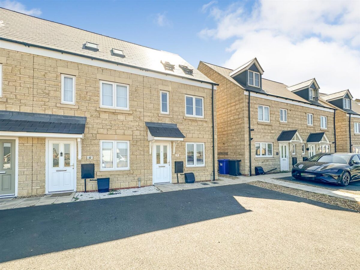 Kennard Close, Weldon, Corby