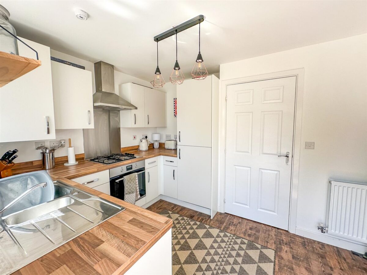 Kennard Close, Weldon, Corby