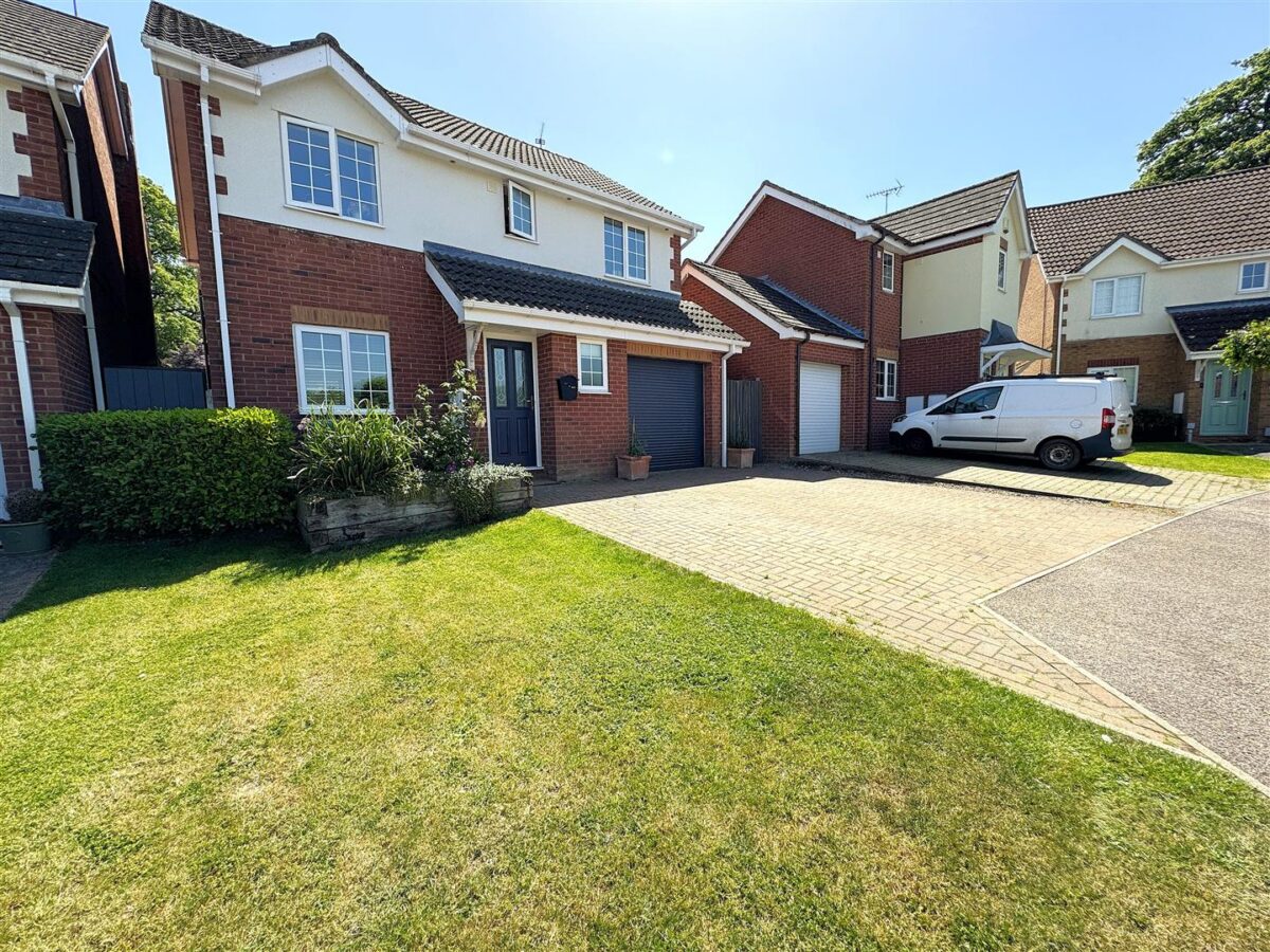 Harden Close, Great Oakley, Corby