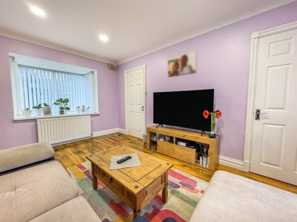 Poplar Road, Corby