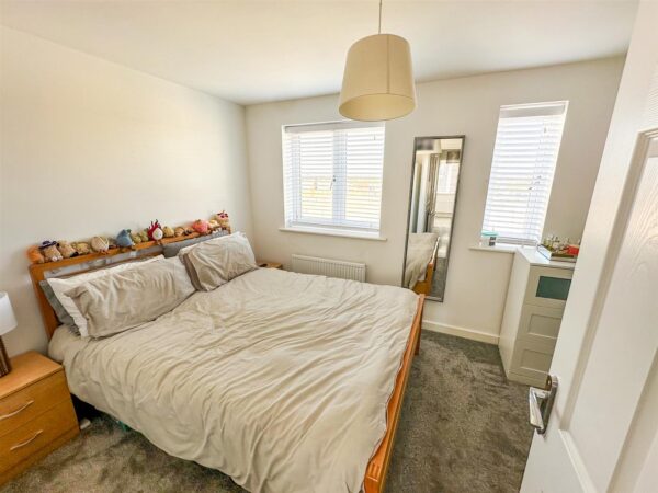 Kennard Close, Weldon, Corby