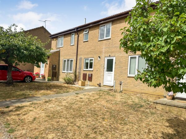 Pine Walk, Corby