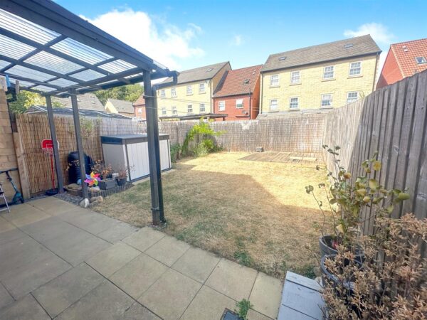 Regal Close, Corby