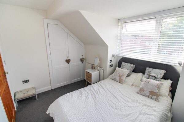 Studfall Avenue, Corby