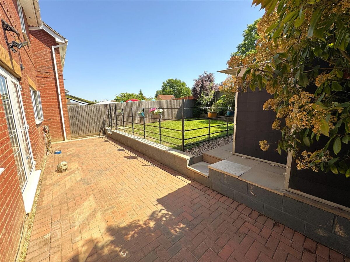 Harden Close, Great Oakley, Corby