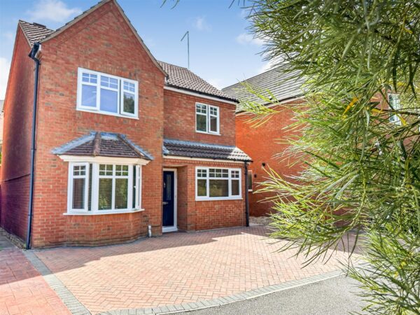 Chatsworth Road, Corby, North Northamptonshire