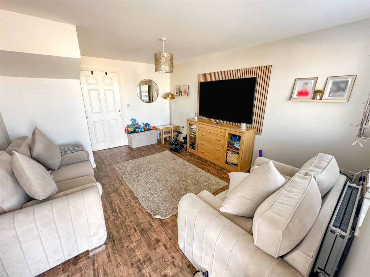 Kennard Close, Weldon, Corby