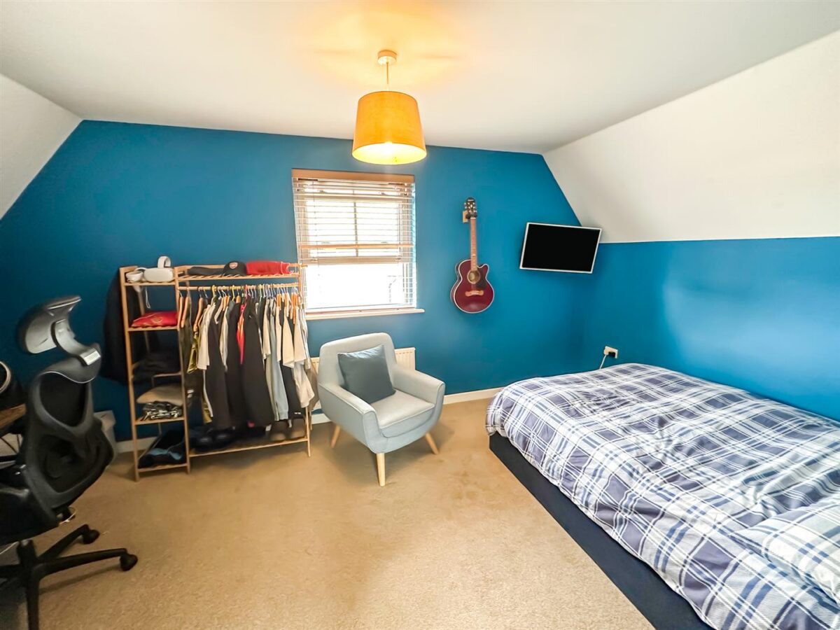 Courteenhall Drive, Corby