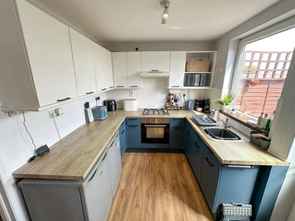 Studfall Avenue, Corby