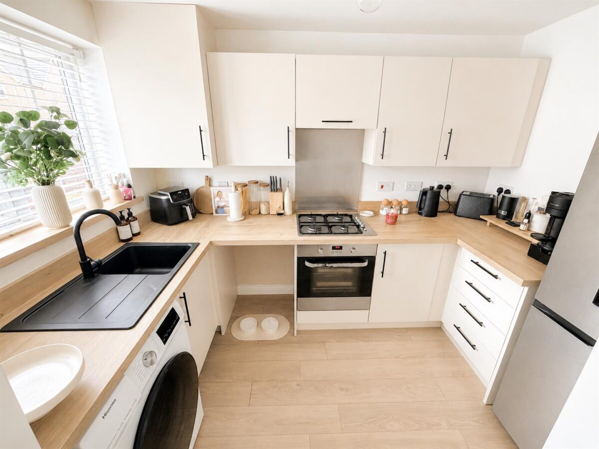 Starling Close, Corby