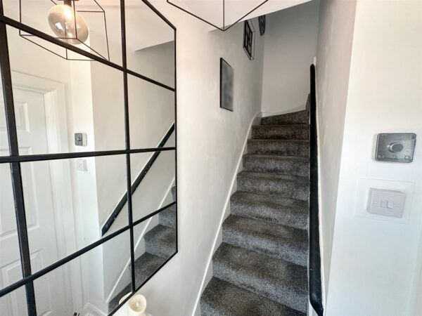 Studfall Avenue, Corby