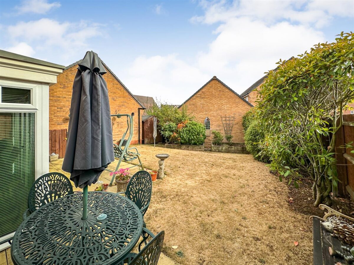 Arnold Drive, Corby