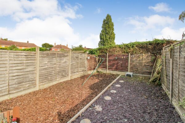 Studfall Avenue, Corby