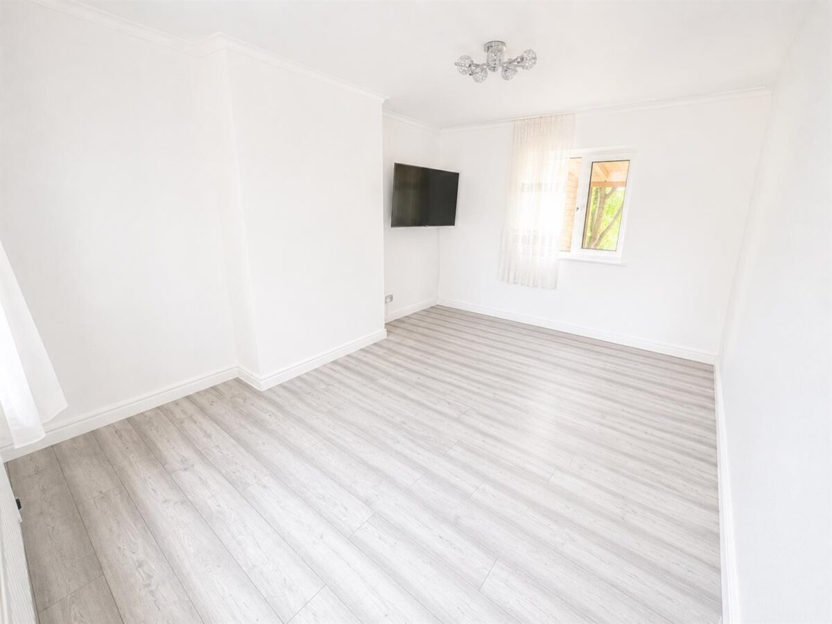 Oakley Road, Corby