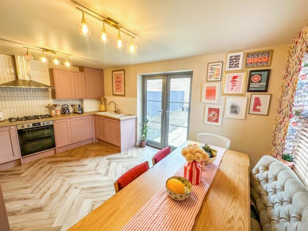 Courteenhall Drive, Corby