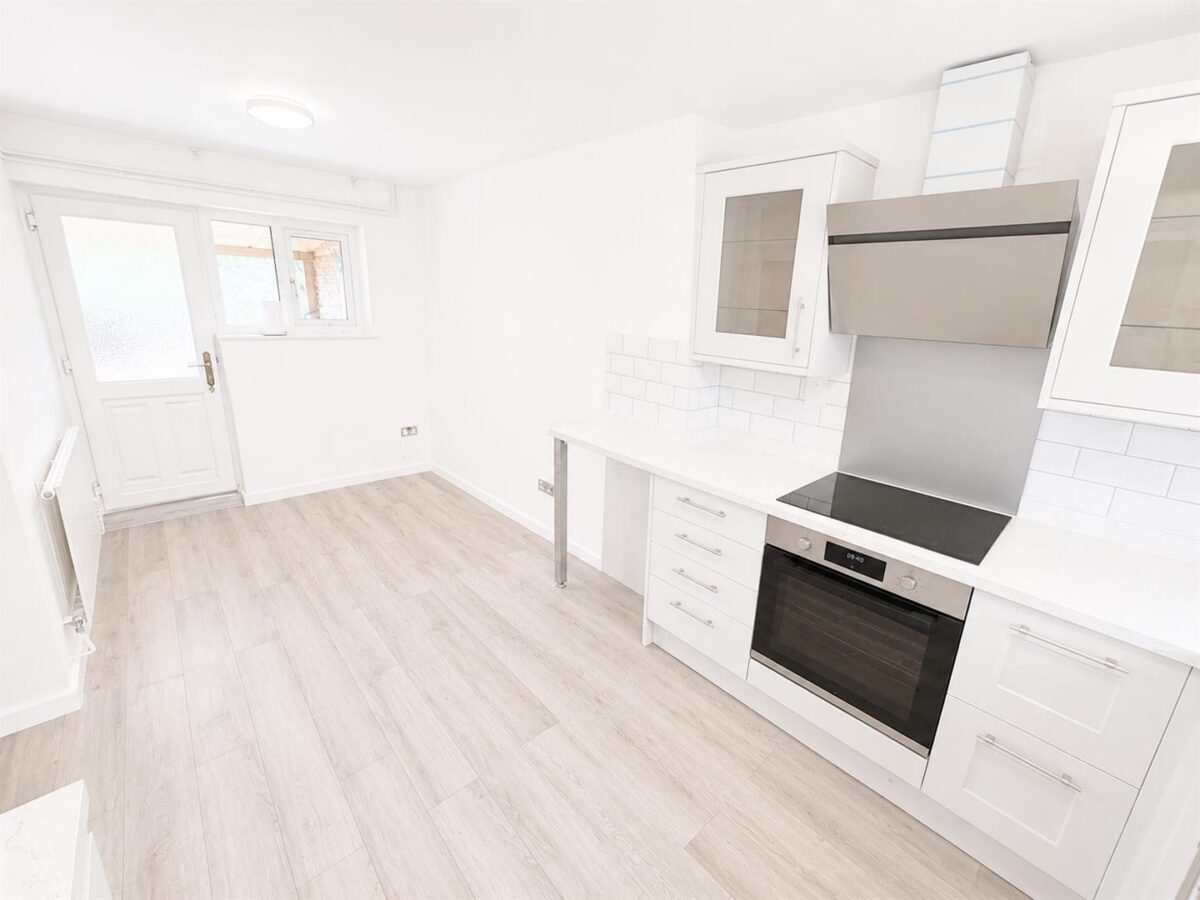 Oakley Road, Corby
