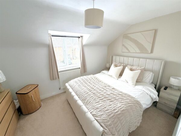 Starling Close, Corby
