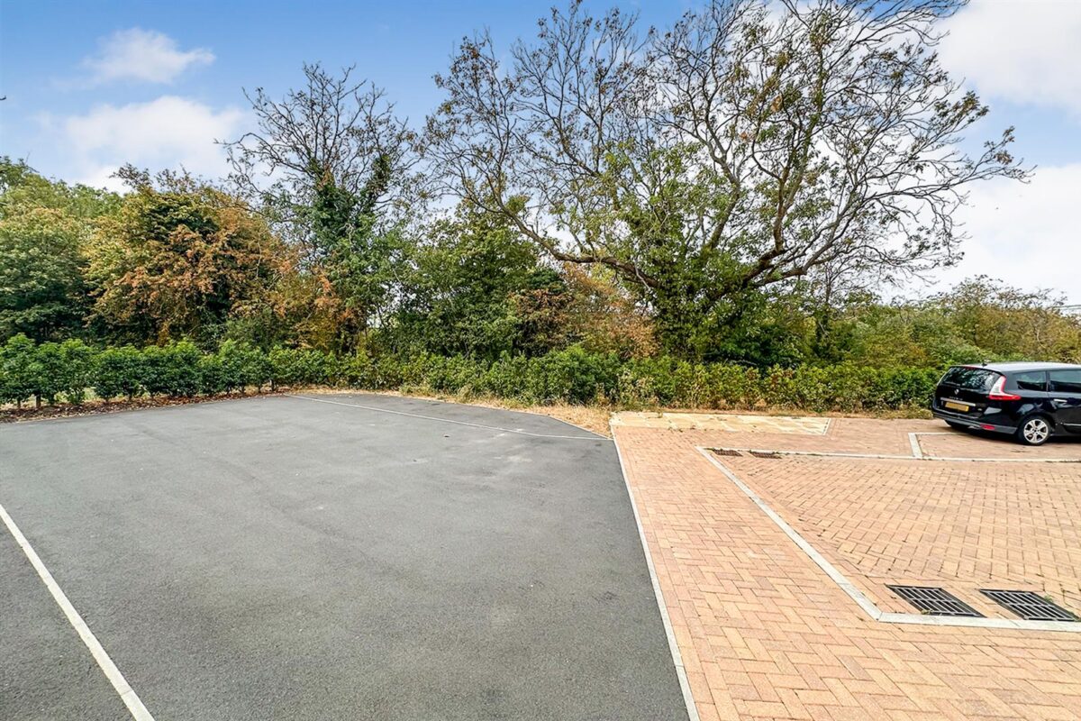 Lytham Lane, Corby