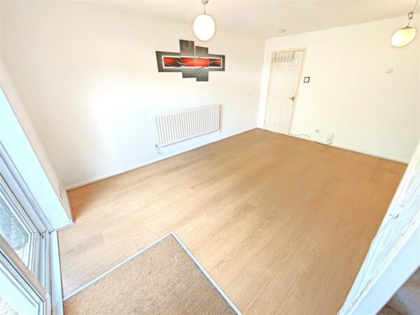Pine Walk, Corby